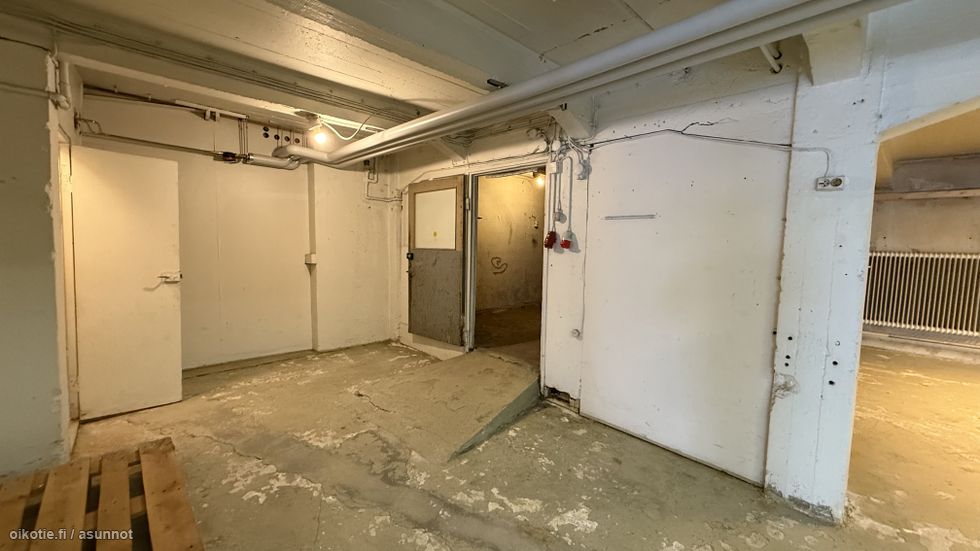 Edullinen työtila / talli keskustassa - Kuva 4