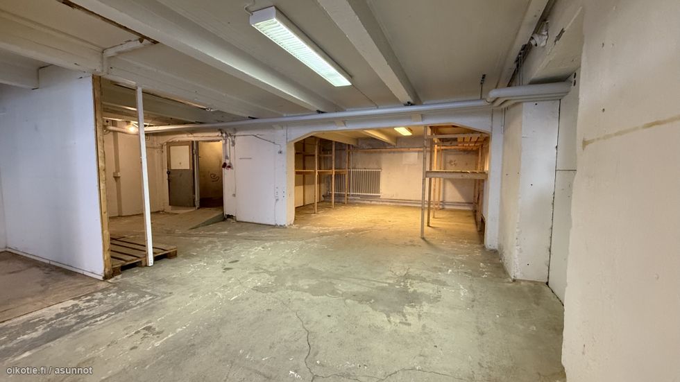 Edullinen työtila / talli keskustassa - Kuva 5