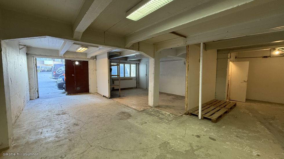 Edullinen työtila / talli keskustassa - Kuva 6